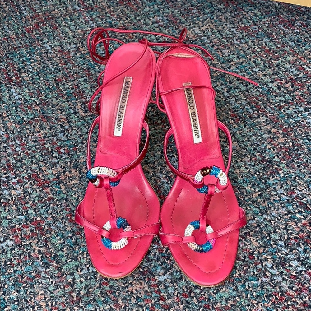 Manolo Blahnik pink heels